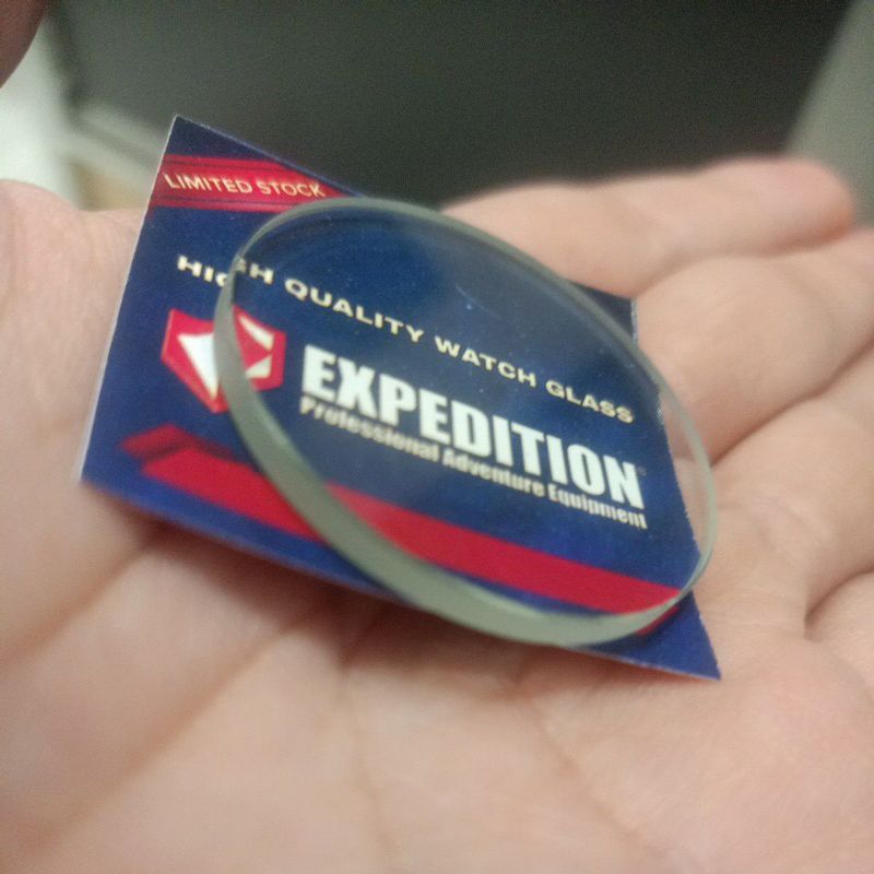 KACA EXPEDITION E6748M ORIGINAL KACA HARDLEX EXPEDITION 6748 PRIA KACA JAM EXPEDITION