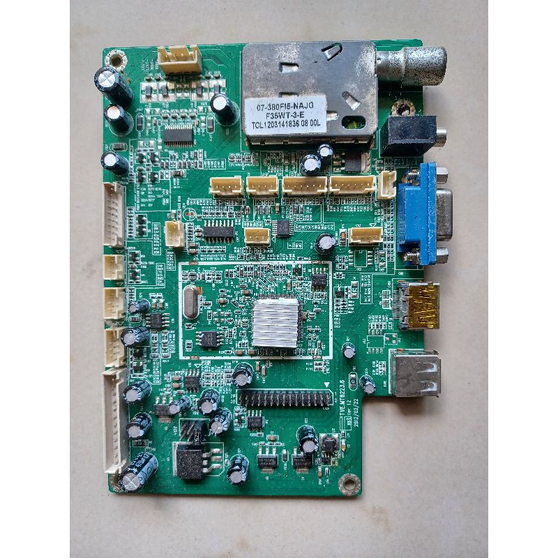 MB Mainboard LCD TV 20 inch Polytron