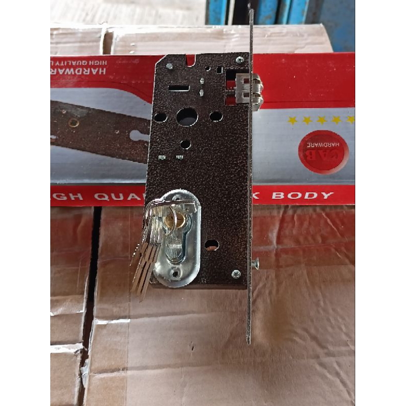 Kunci pintu gembok full set untuk pintu rumah