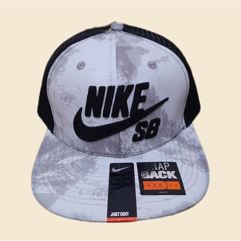 TOPI Hip Hop SnapBack Nike SB Trucker