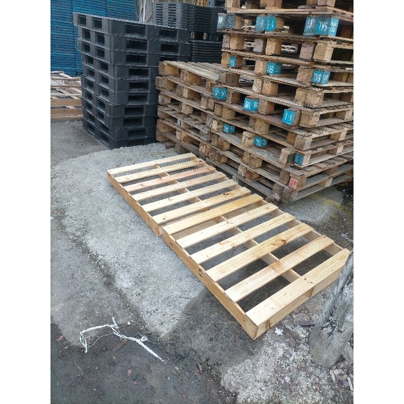 palet dipan 100x100x13cm