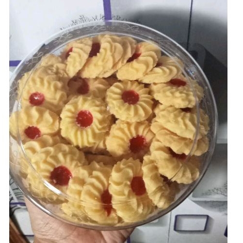 

Kue Semprit Dahlia