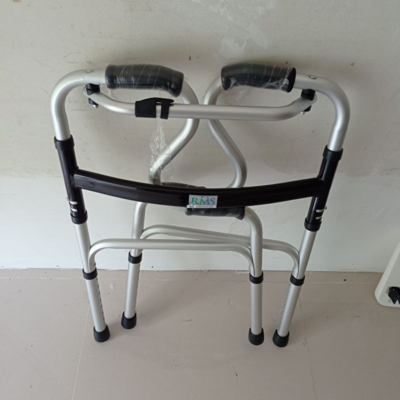 Alat Bantu Jalan MultiFungsi 5in1 Walker Jalan + Commode Chair Kursi BAB