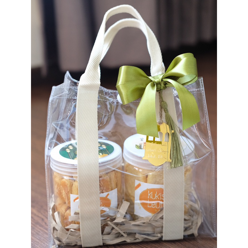 

Hampers Lebaran Isi 2 Kue / Hampers Idul Fitri / Parcel Lebaran