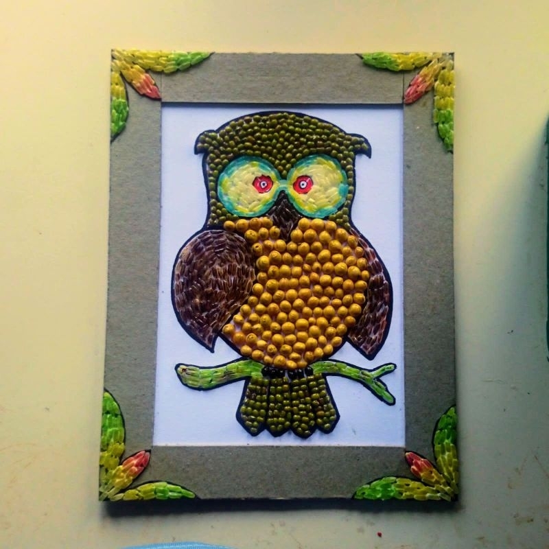 Prakarya kolase burung hantu dari biji bijian