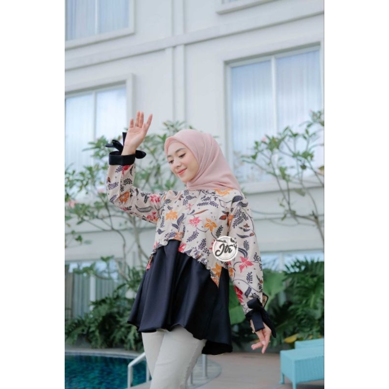 Atasan Blouse Batik Pitaloka Wanita Blouse Lengan Panjang Resleting Depan/Belakang