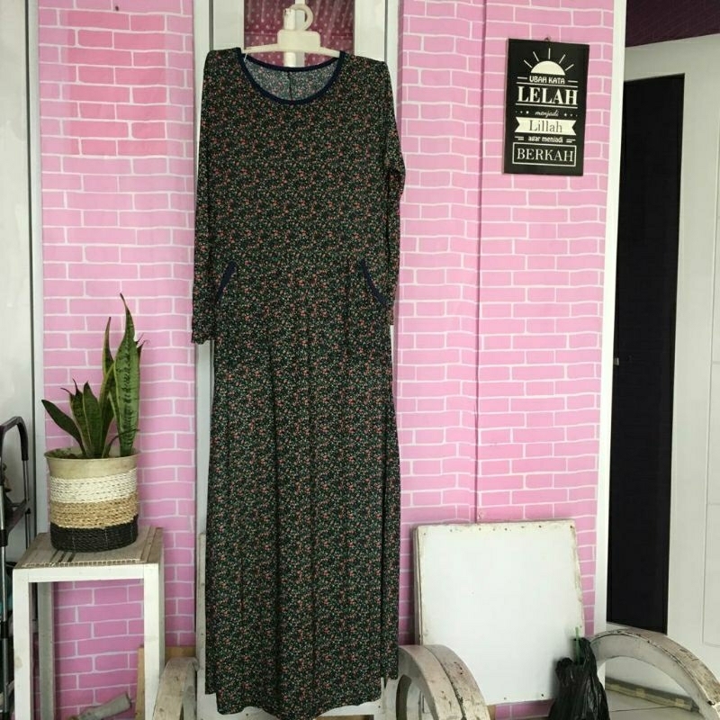 Gamis bunga kecil
