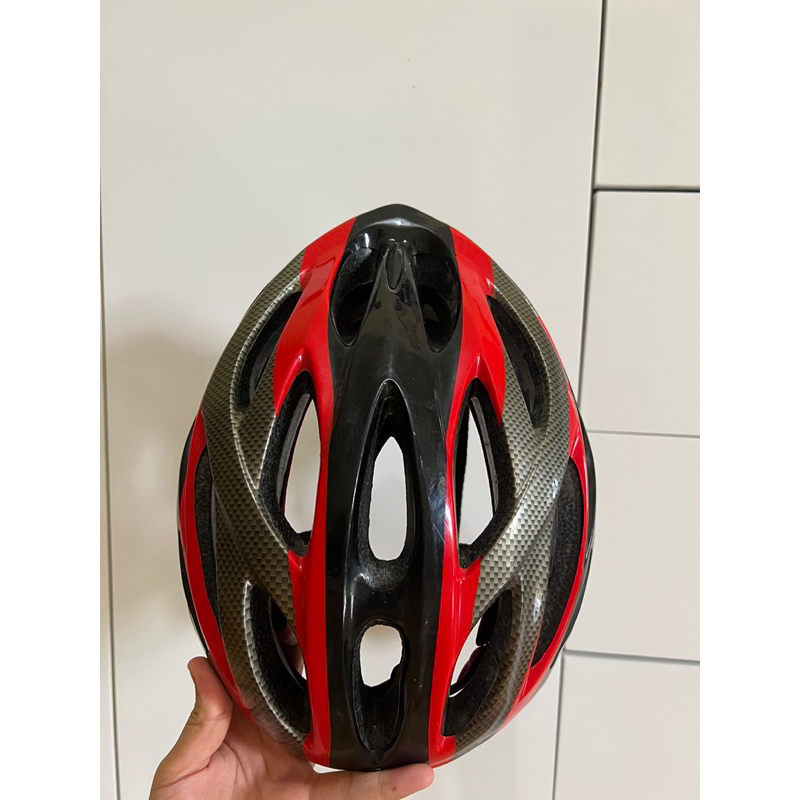 helm sepeda / preloved helm sepeda / helm sepeda preloved/ helm sepeda bekas/ Avand helm sepeda