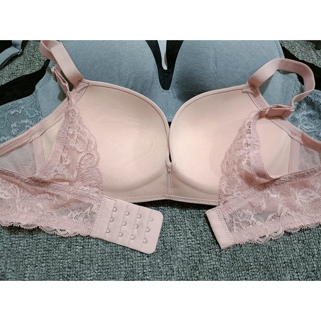 BRA / BH WANITA 182 TIDAK ADA KAWAT BUSA SEDANG SIZE 32-38