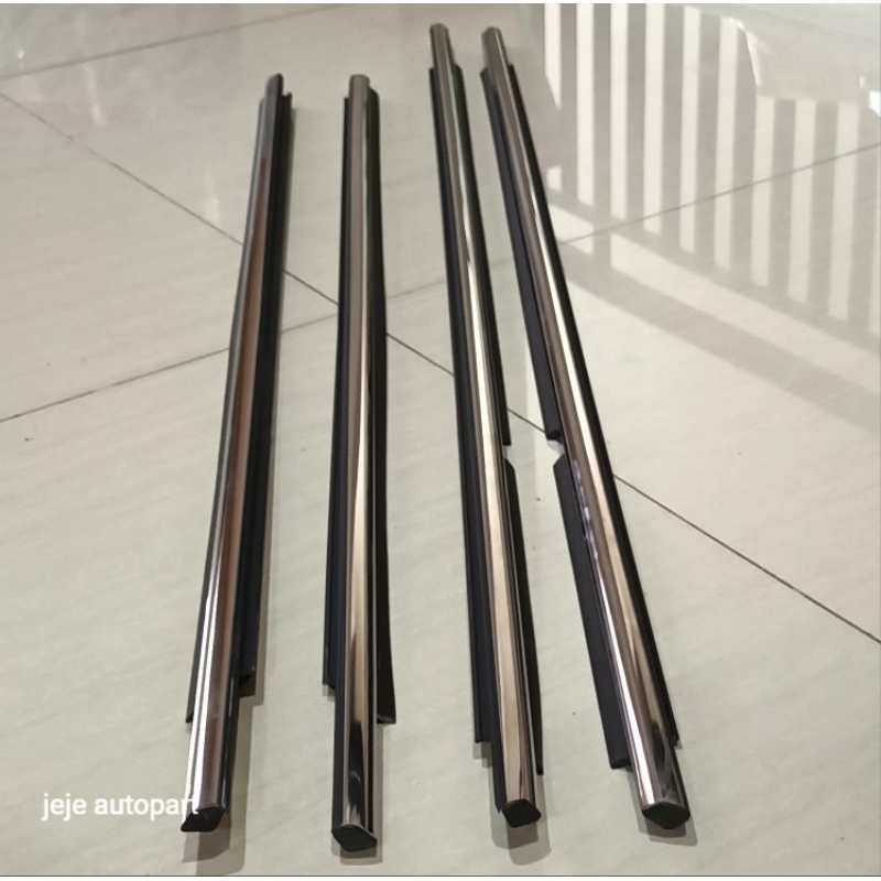 karet pelipit plipit pintu kaca luar INNOVA 2004-2015