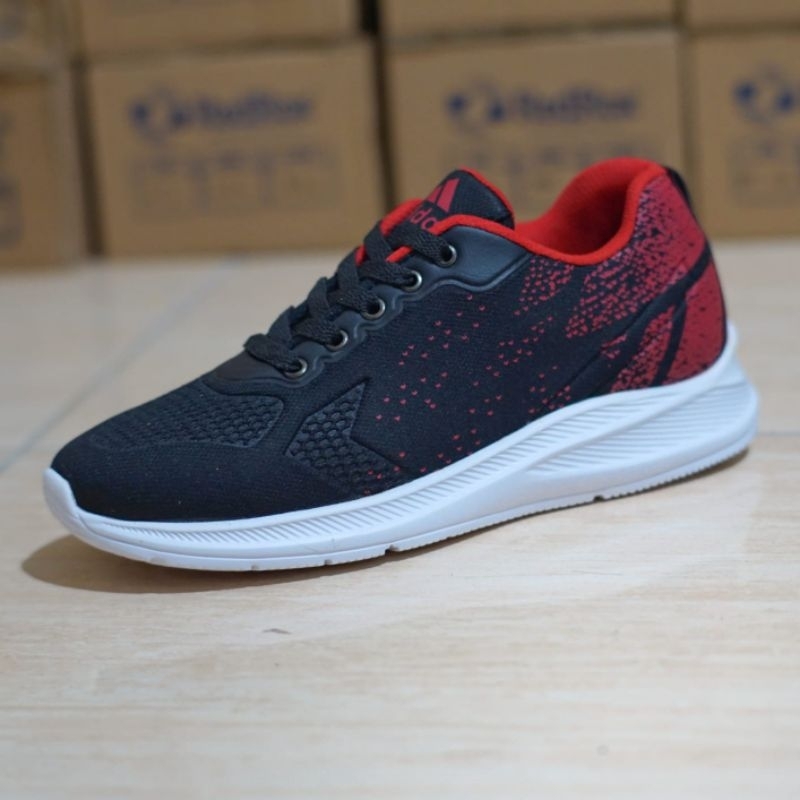 Sepatu Sneakers Pria Emboss 2090 Gradation