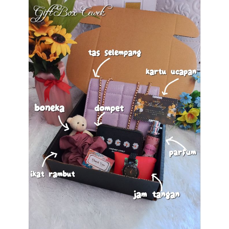 

hampers cewek/paket kado cewek tas selempang premium