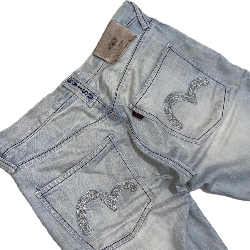 jeans pendek evisu