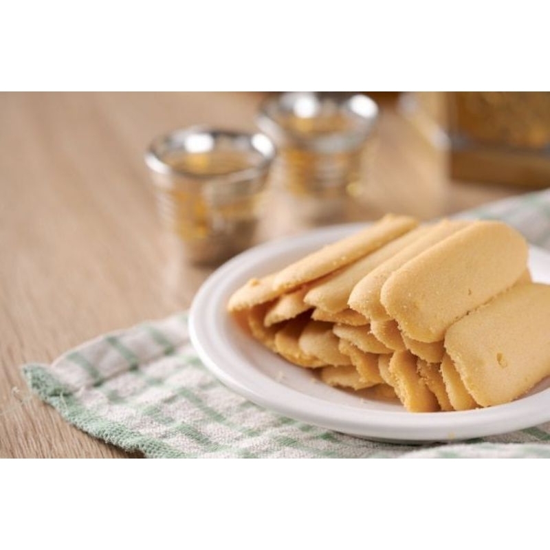 

TERLARIS!! TERMURAH!! COD!! KUE KERING LIDAH KUCING 500GRAM