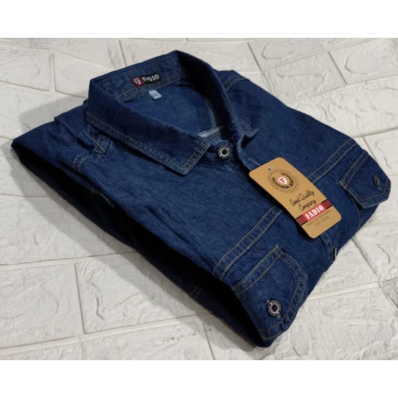 kemeja jeans jumbo lengan pendek - kemeja jeans pria keren