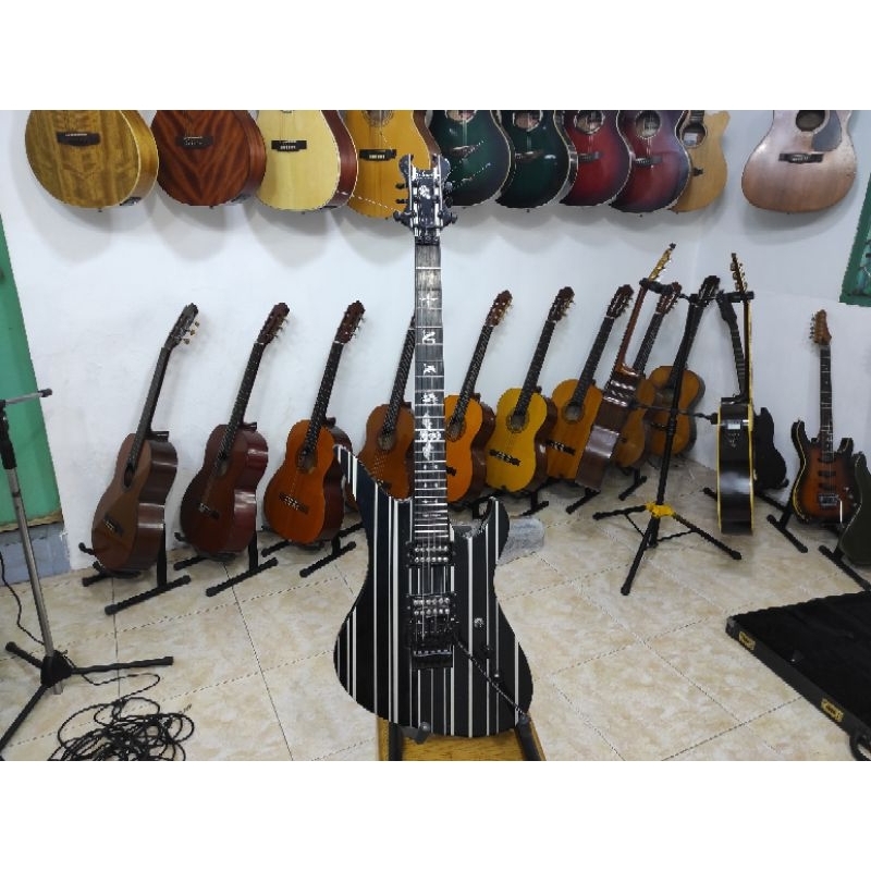 GITAR SCHECTER SYNYSTER GATES ORIGINAL