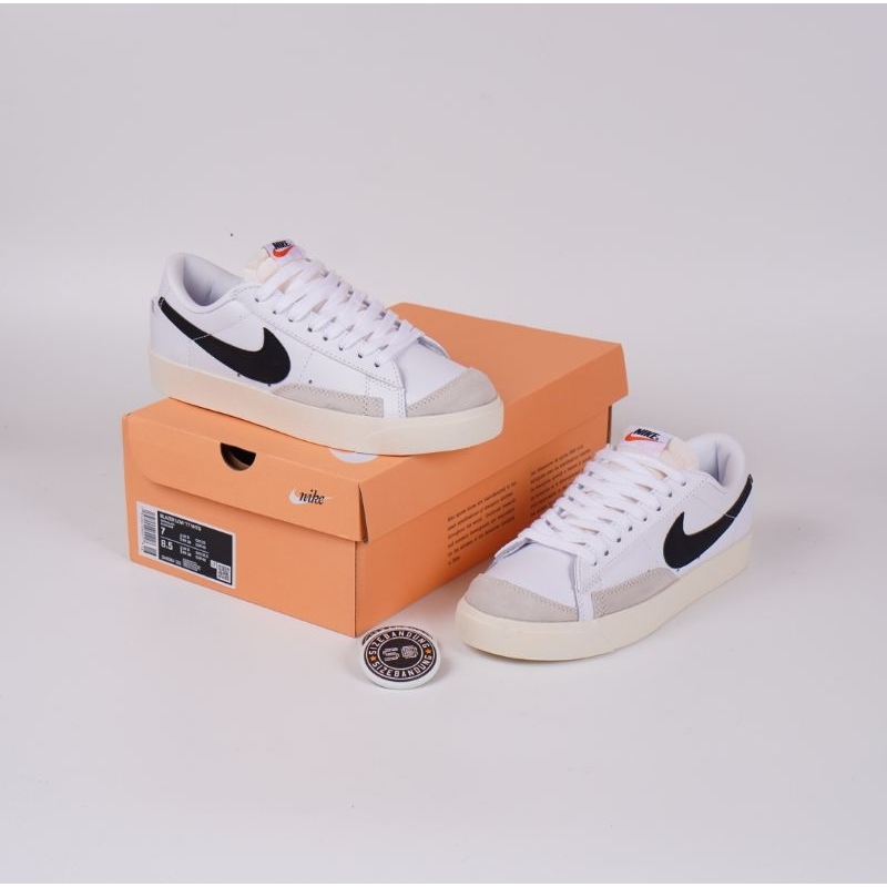 Sepatu Nike Blazer Low Vintage 77 White Black