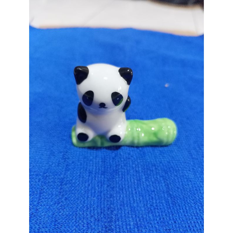 Tatakan / Alas Sumpit Keramik model miniatur Panda