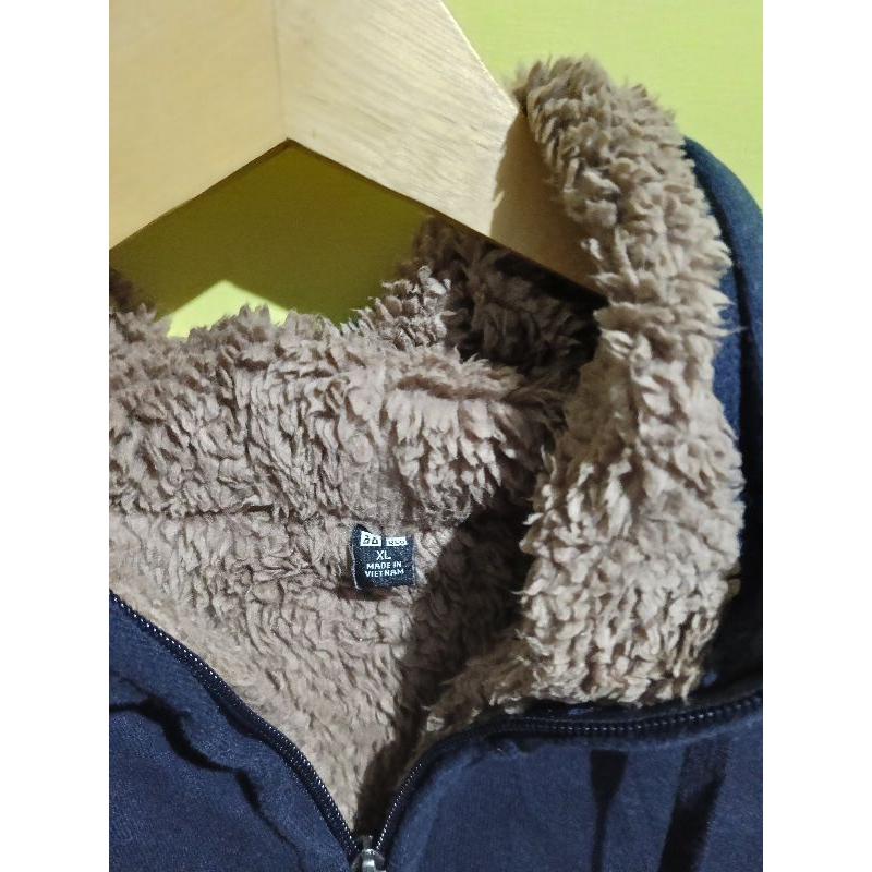 Jaket Uniqlo zipper dark blue bahan Sherpa size XL original