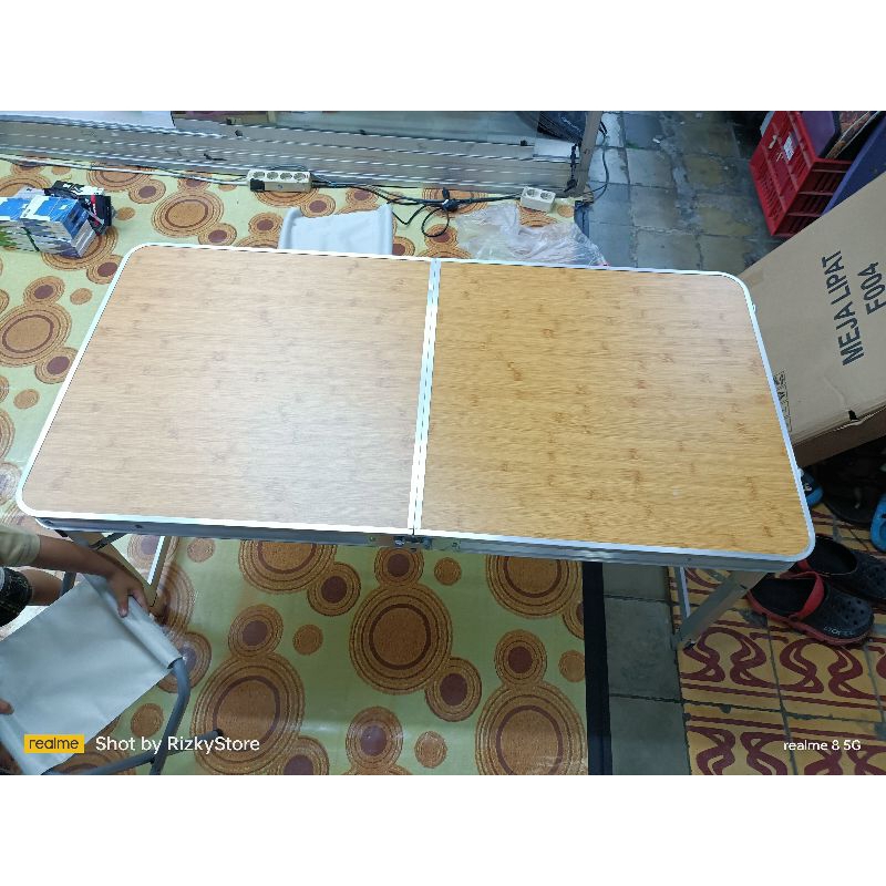 Meja Lipat Koper Cokelat + 2 Kursi