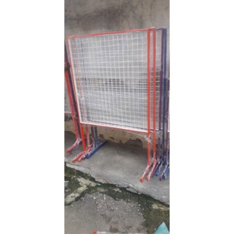 Rak gantung jualan toko aksesoris frame