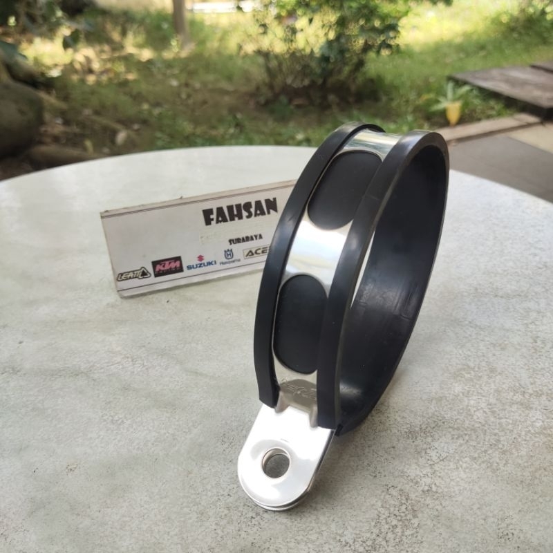 Bracket Clamp Silencer Knalpot Two Brothers Original Akrapovic SC Project Arrow Yoshimura Mivv two b