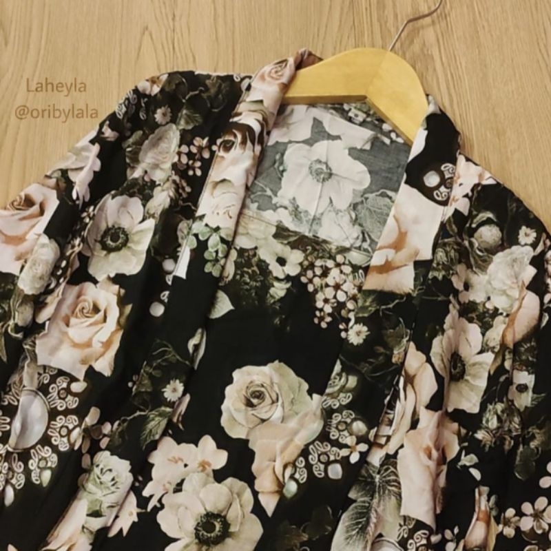 Kebaya Floral Kutubaru Rayon Viscose Seragam Bridesmaids