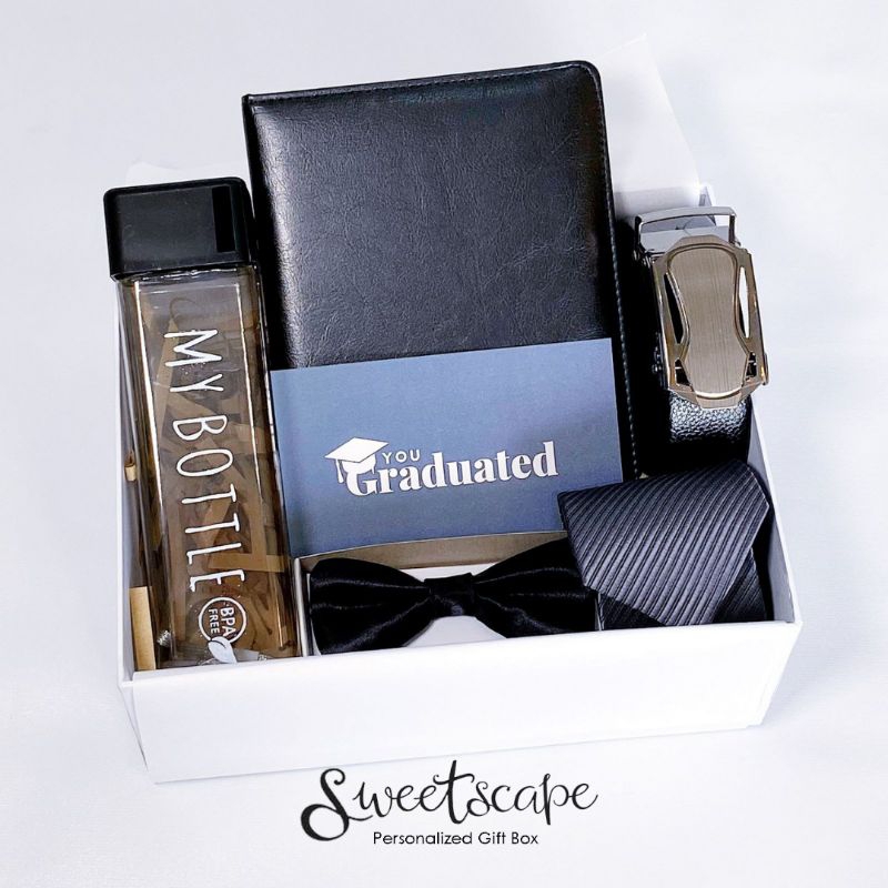 

Gift Box Package 431-Paket Hampers 431 - Hadiah Wisuda Untuk Pria