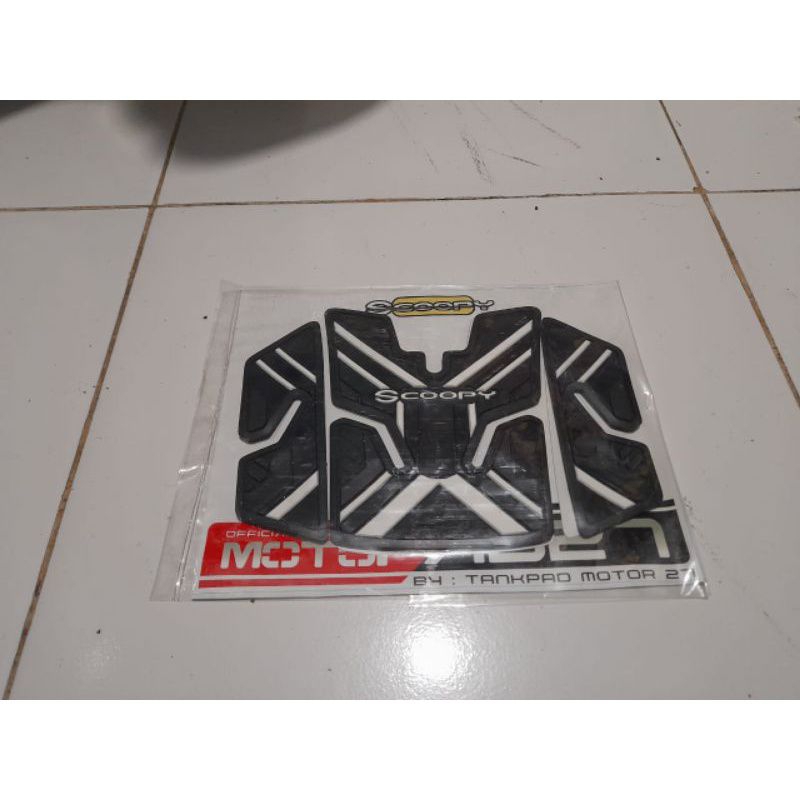 Stiker deckpad rubber premium Honda Scoopy 2020 2021 2022