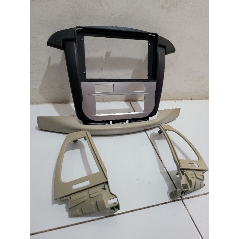 Frame Head Unit Android Innova 9" 2007 - 2010 Pasti Promo