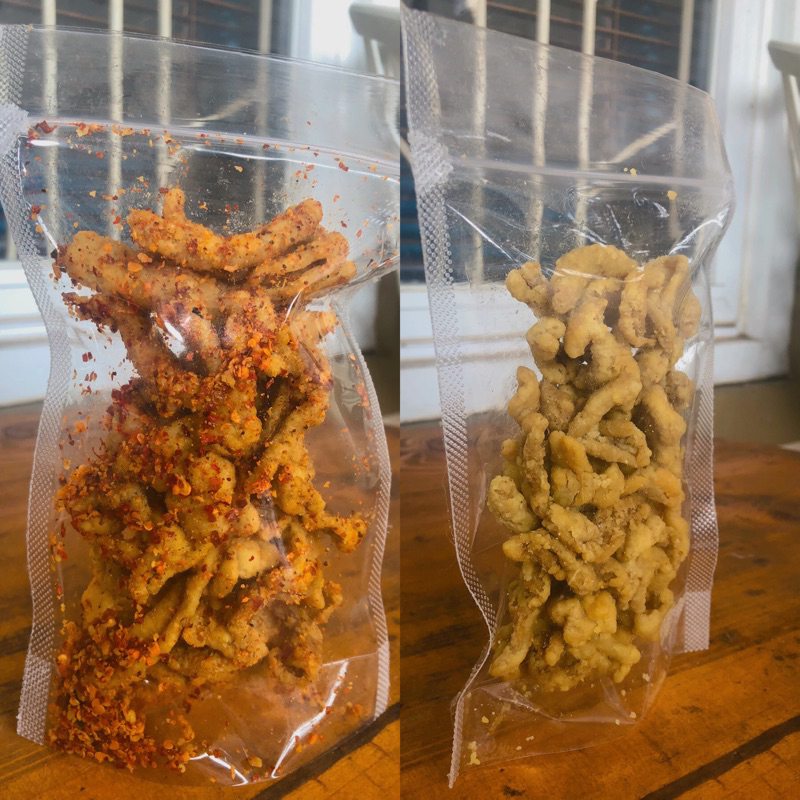 

PAKET 200 GRAM KERIPIK USUS CRISPY AYAM MURAH ORI DAN PEDAS