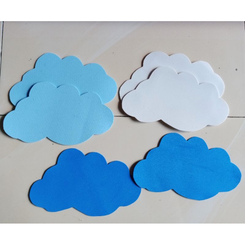 

hiasan awan//hiasan dinding//hiasan kamar//hiasan kelas