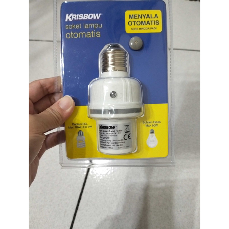 soket lampu otomatis menyala krisbow