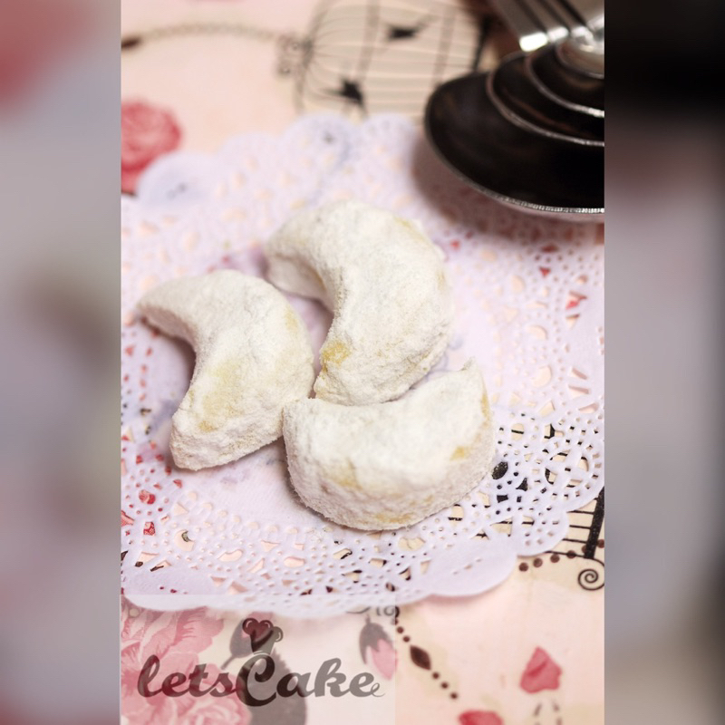 

putri salju by lcbyletscake uk.toples 500gram