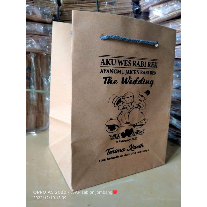 

PAPERBAG COKLAT UKURAN 15×12×20|15×8×25 Costum Sablon