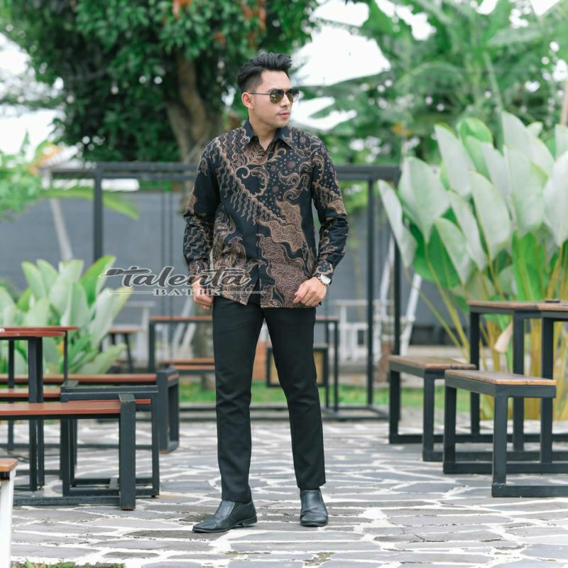 Batik kemeja pria lapis furing bahan katun halus baturaden size reguler hitam coksu