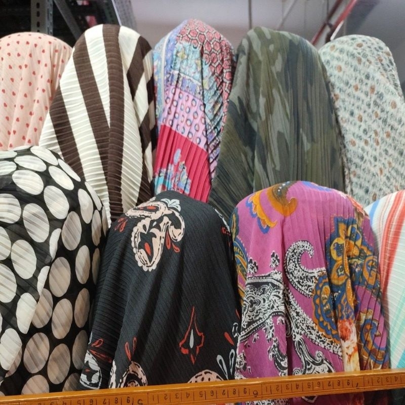 Kain Plisket | Bahan Plisket / Prisket motif bunga mewah | Harga per 0.5 meter