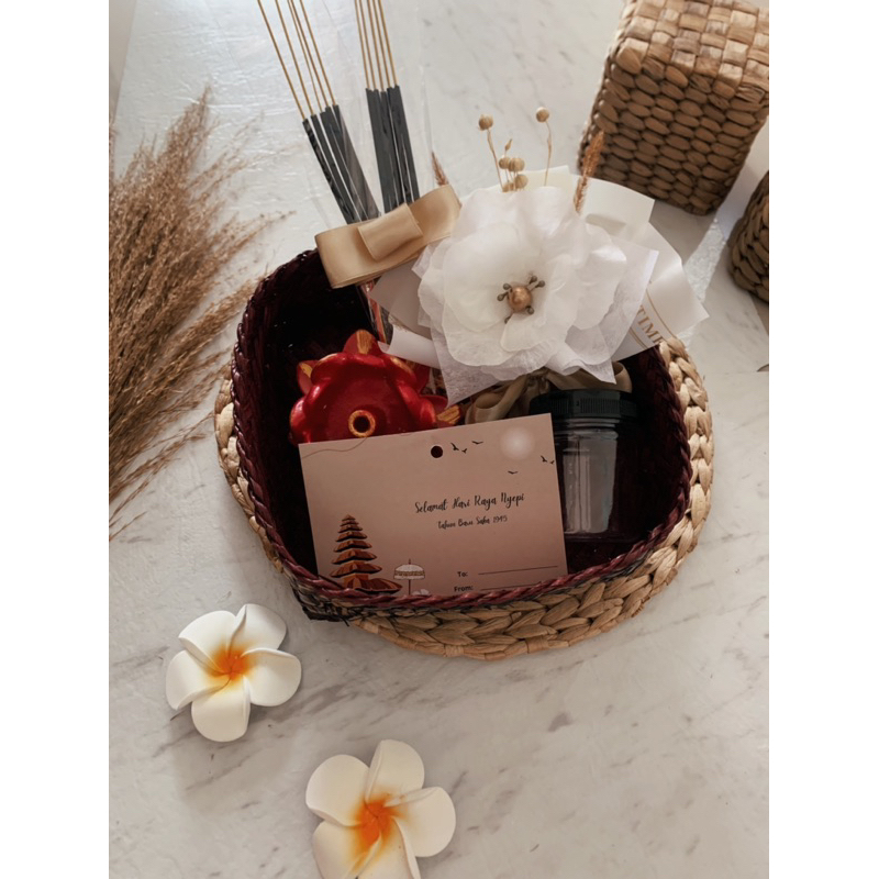 

Menuh package, Hampers Nyepi denpasar bali unik