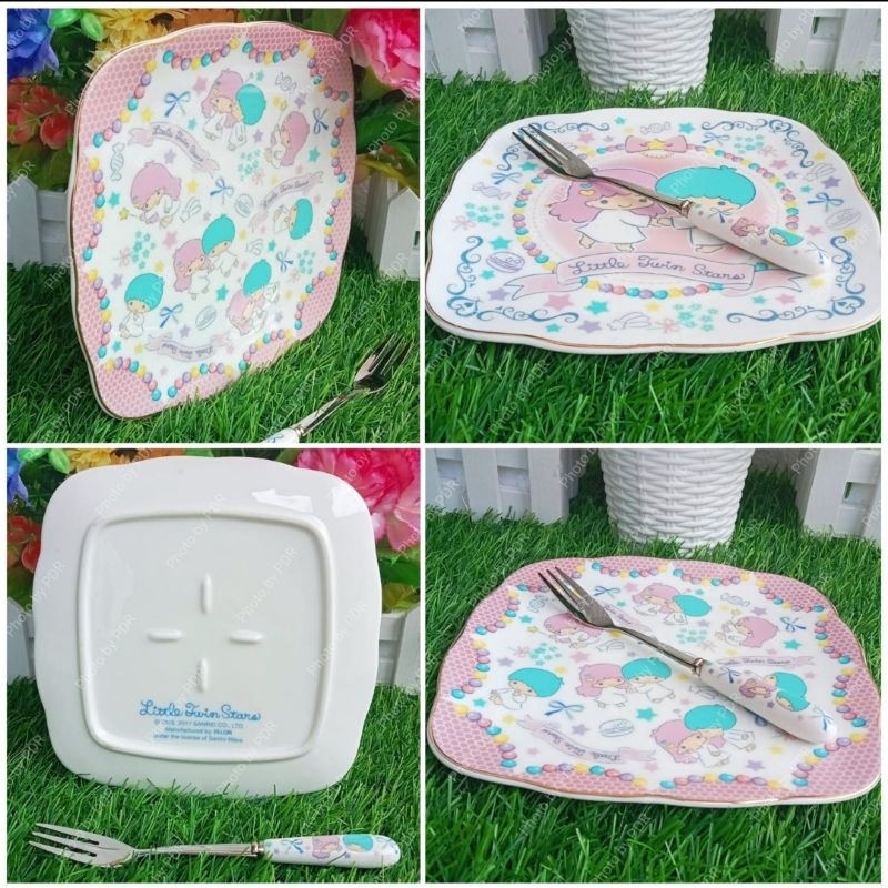 Set 2 Piring Dessert Cake 16cm & 2 Garpu Kecil Sanrio Karakter Little Twin Stars