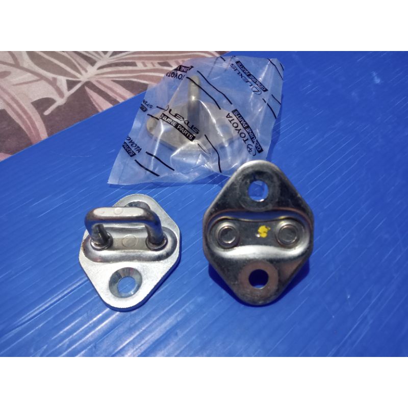 ORI steker striker door lock bagasi avanza kijang kapsul xenia grand max original