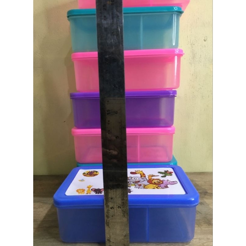 tempat makan/kotak makan/lunch box segi sekat 2 gambar jerapah