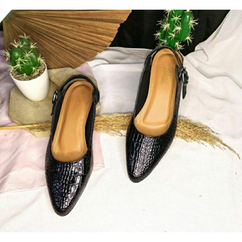 News ARRIVAL BIG Size Woman 40-45 Sepatu Sendal Kulit Crocoo Black Wanita / Pantofel Slingback Tali 3cm Formal Size JUMBO Besar Hitam