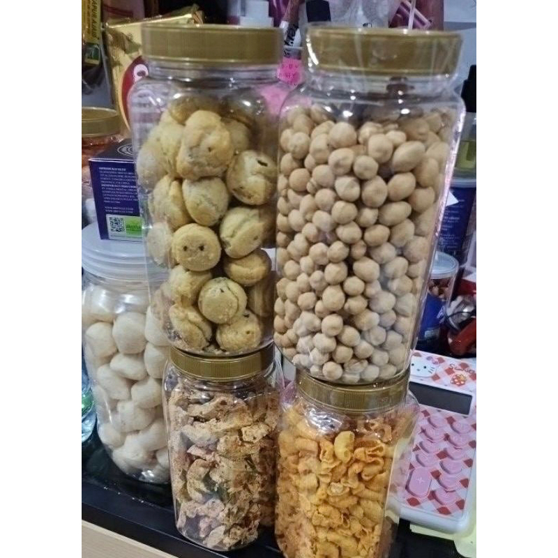 

cemilan kacang telur