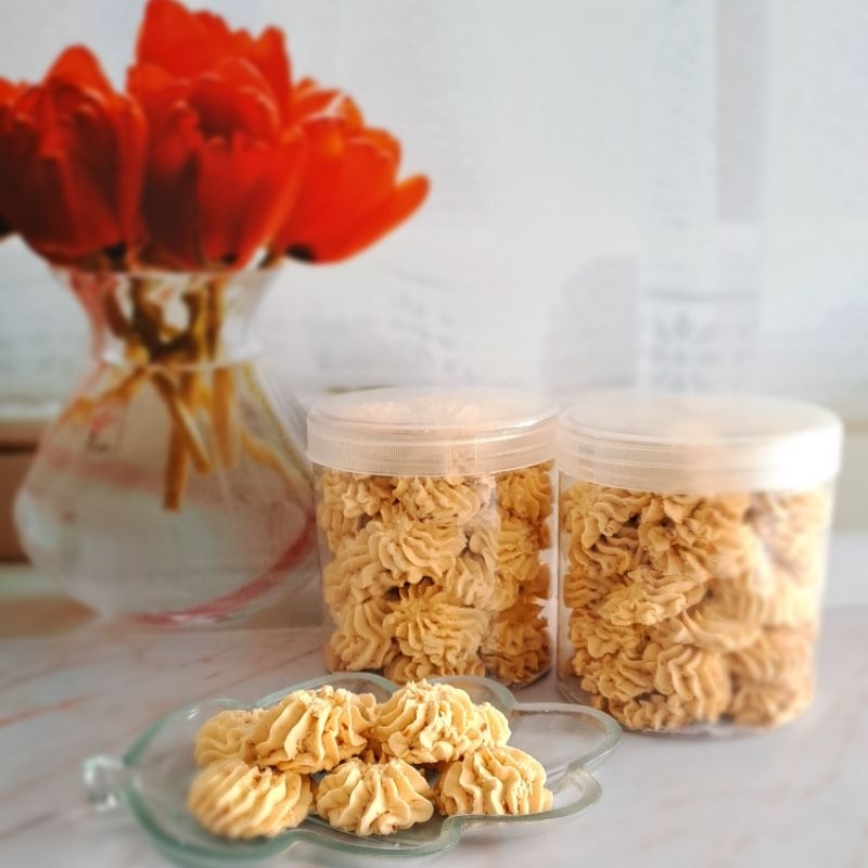 

Awdelish - Kue Kering Sagu Keju Lumer Toples 600ml Hampers Lebaran