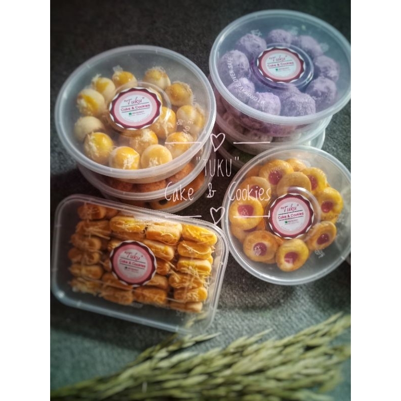 

kue kering paket hemat / 4 kotak kue kering mix ekonomis 1kg