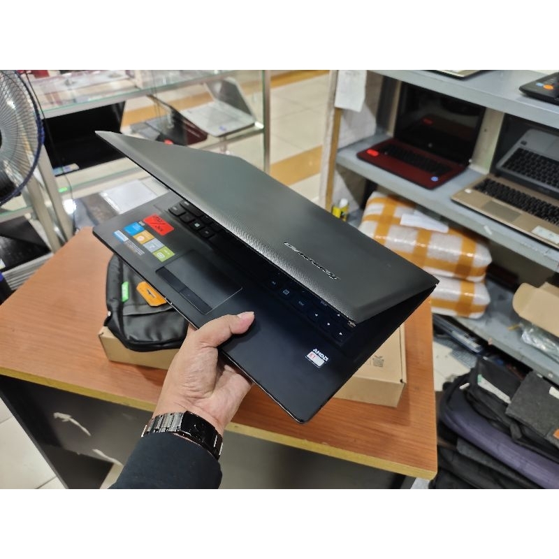 Laptop Leptop Lenovo G40 Generasi terbaru Model Slim SSD 128GB Windows 10 Super kencang