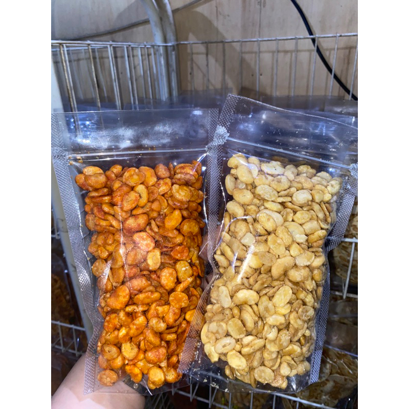 

Kacang koro asin/balado 150gr