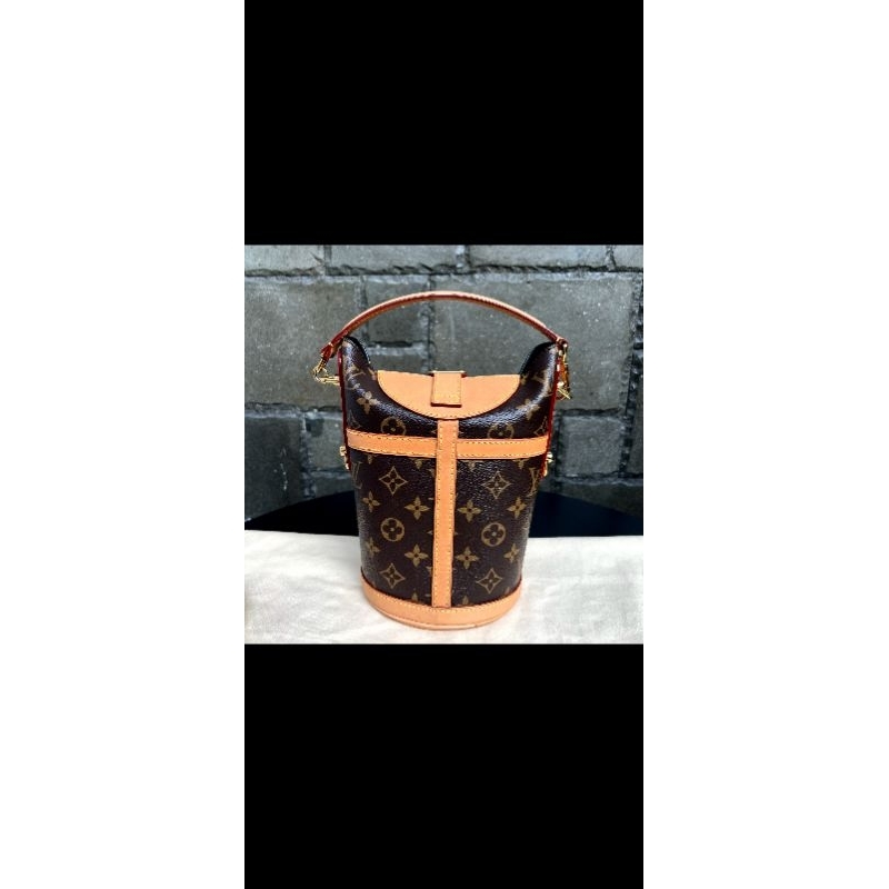 SOLD❌️❌️ Lv duffle bucket