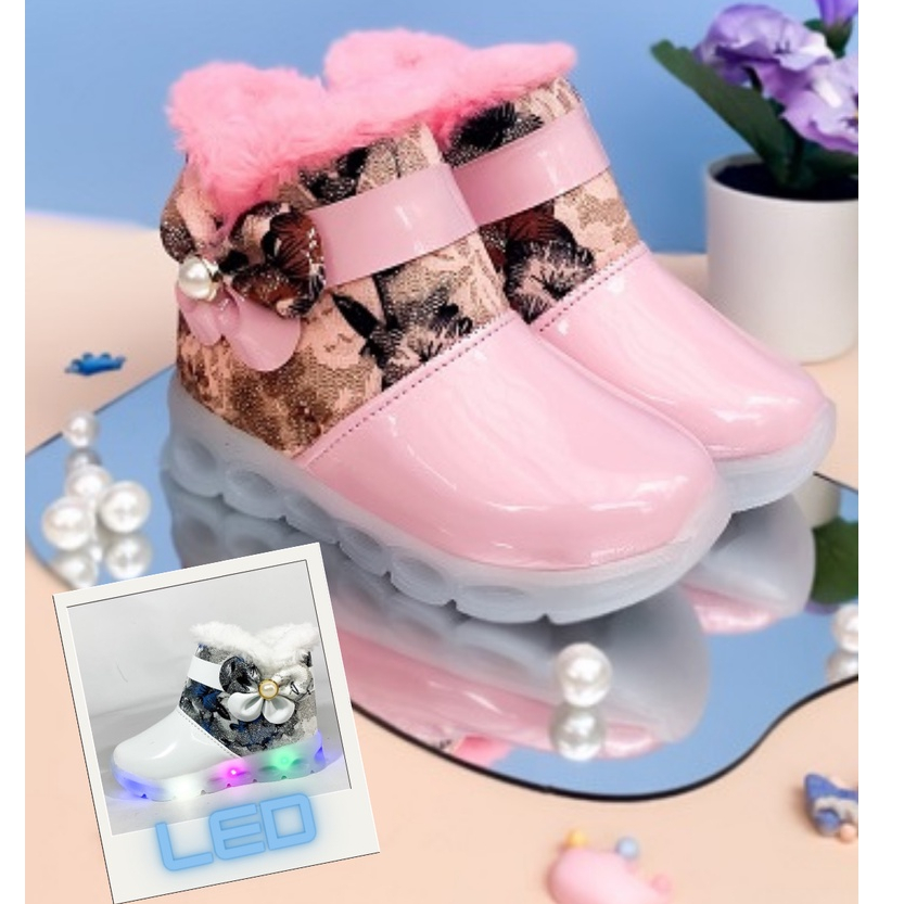 Sepatu Anak Perempuan Boots LED Bulu 1 2 3 4 5 Tahun SAP41