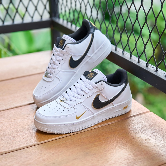 AF 1 SWOOSH 4 WHITE LIST BLACK GOLD (LIVE)